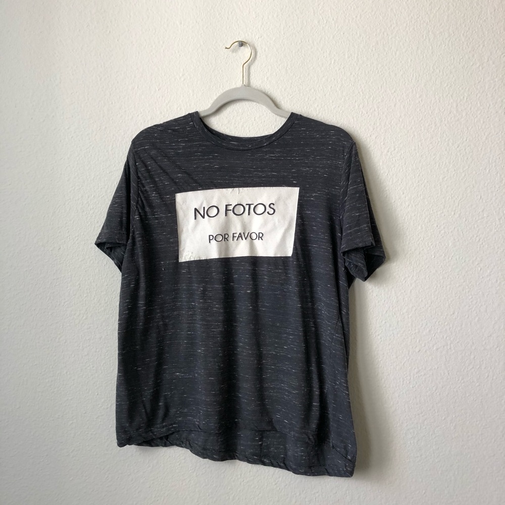 Shop RBL “No Fotos Por Favor” Tee